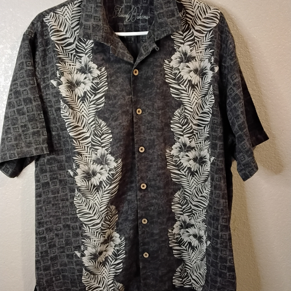 Tommy Bahama Silk Size L